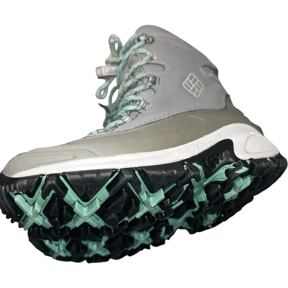 Columbia Waterproof Winter Hiking Boots — YL5383-033 | Size USA 6 (Women’s)